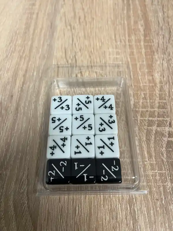 Fabrikspris - Black/White Positive/Negative D6 Dice 16 mm (12st)