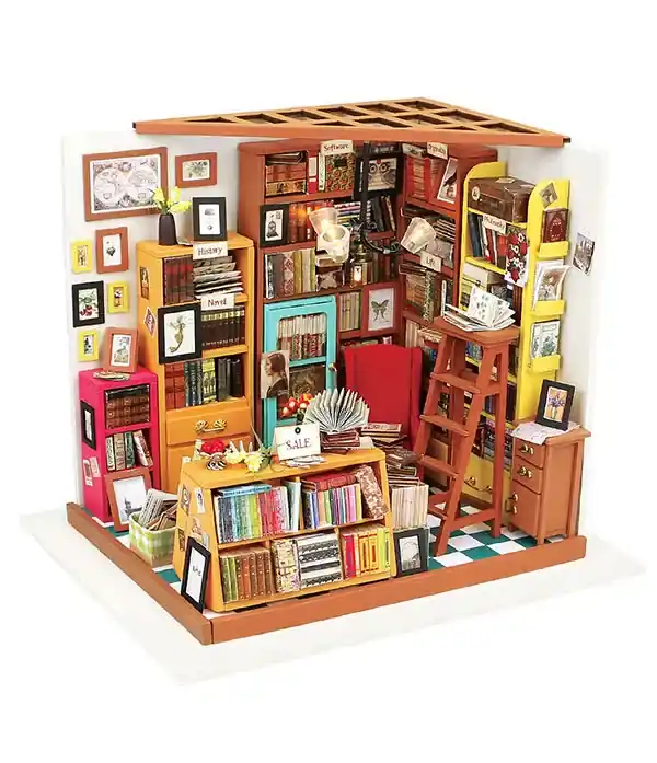 Sam‘s Study - DIY Miniature House, Bookshelf Decoration Kit - Rolife | Så länge lagret räcker