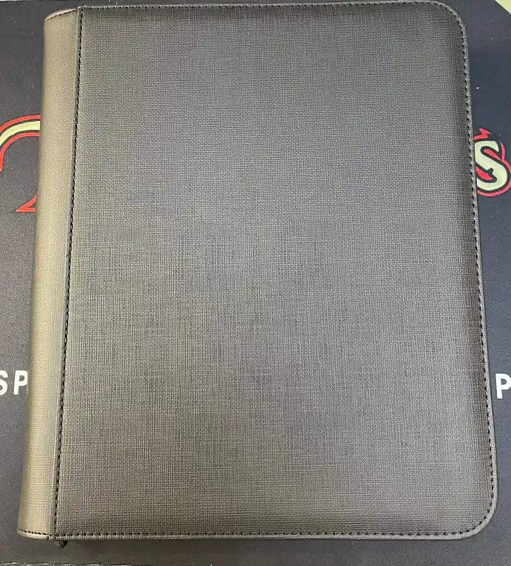 Toploader Zip Cardbinder 4 Pocket 112 Cards Black - Specialerbjudande