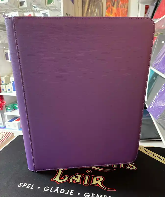 Toploader Zip Cardbinder 9-Pocket (252 cards) Purple - Under begränsad tid