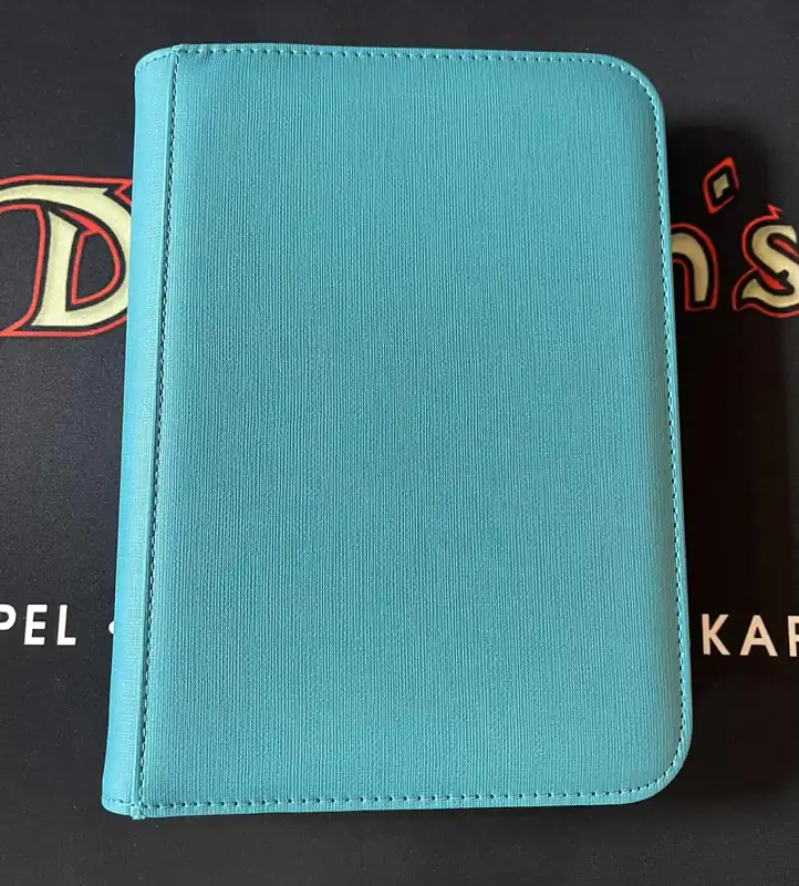 Missa inte - Zip Cardbinder 4 Pocket 80 Cards Teal