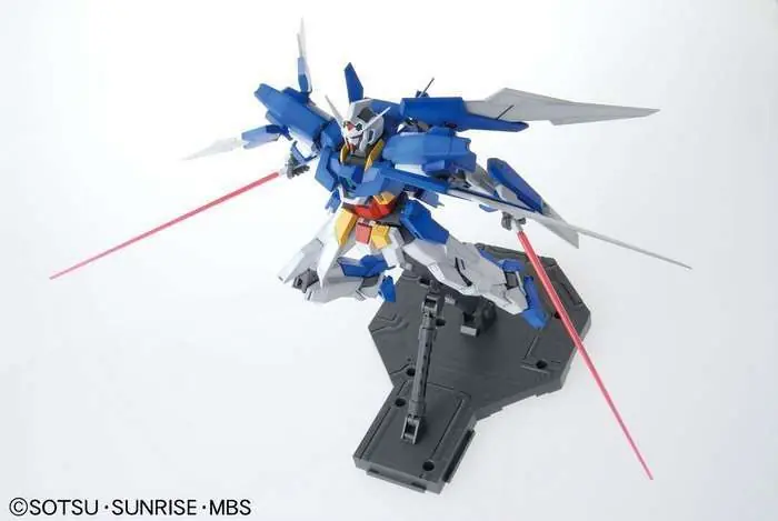 Finns tillgänglig - MG Gundam AGE-2 Normal 1/100 – Modellbyggsats av hög kvalitet