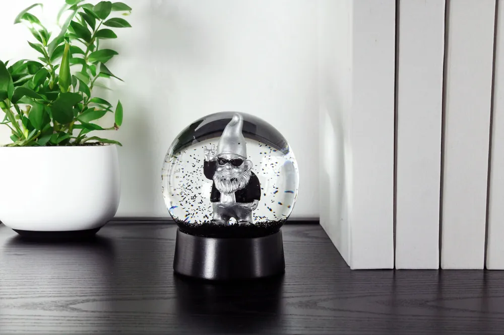 Winkee - Snow Globe Dwarf Rocker - Silver | Väl omtyckt