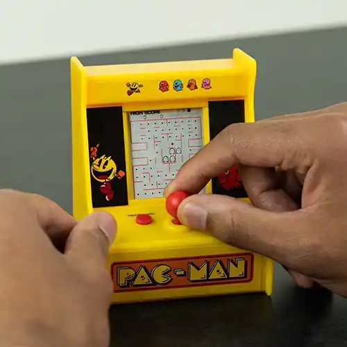 Kan beställas | PAC-MAN Desktop Arcade