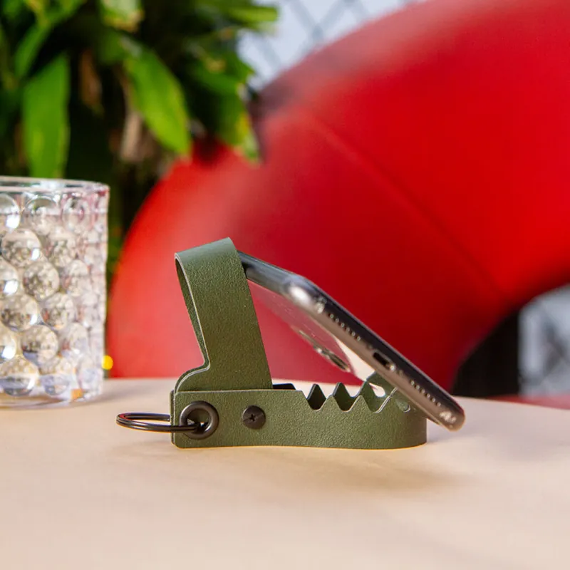 Kundfavorit | Kikkerland - Gator Phone Stand - 3.5" x 2.75" x 1.5" when open, 3.5" x 1.5" x 1.5" when closed