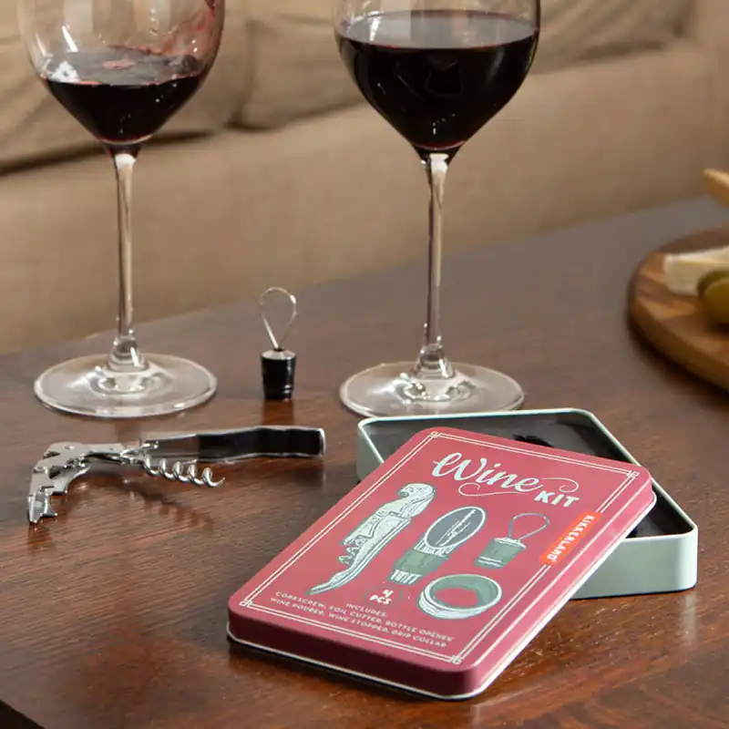 Beställ online - Kikkerland - Wine Kit - 6.25 x 4 x 0.75 inches