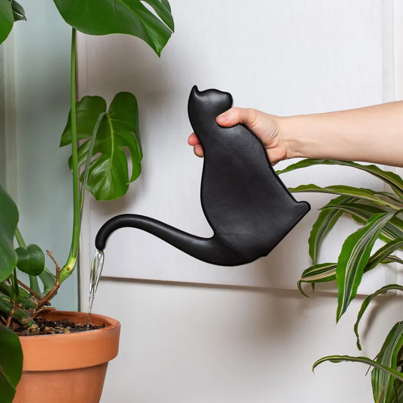 Nyhet - Kikkerland - Cat Watering Can - 10.25" x 1.5" x 9"