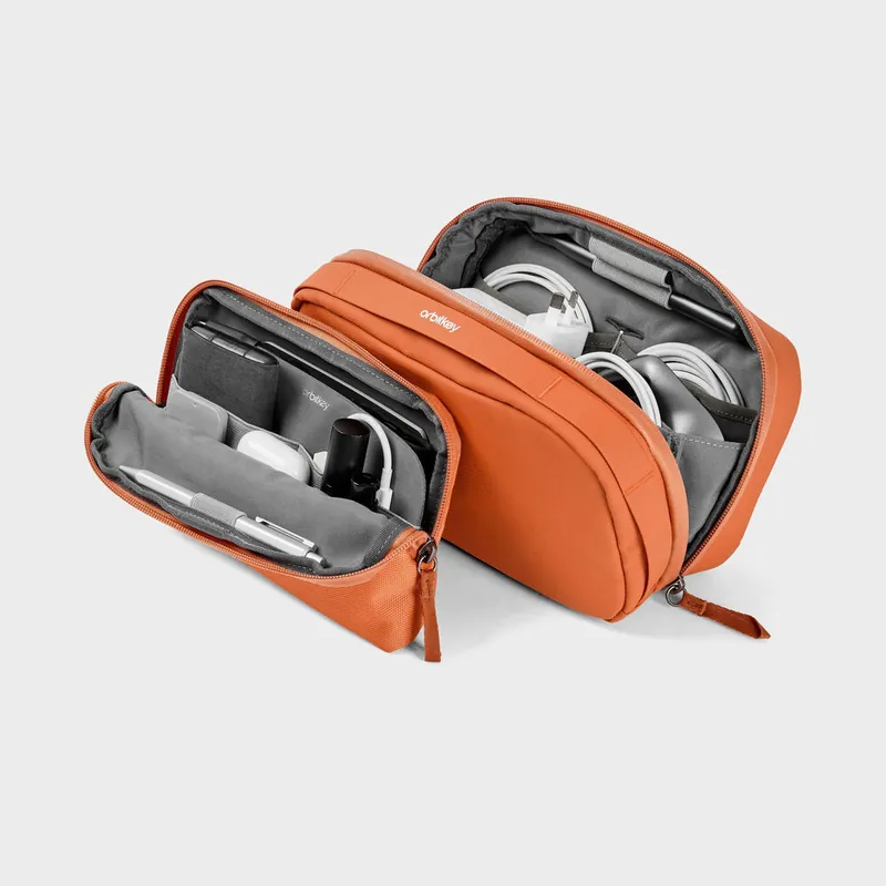 Tidsbegränsat erbjudande - Orbitkey - 2-in-1 Tech Pouch - Terracotta